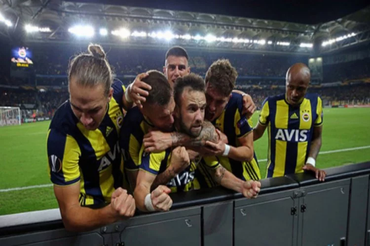 Fenerbahçe 2 golle galibiyete uzandı!