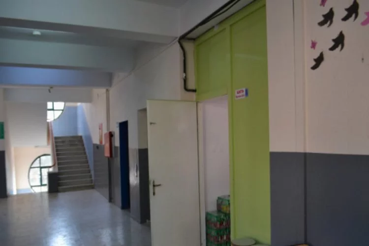 Bursa'da okulda büyük hırsızlık