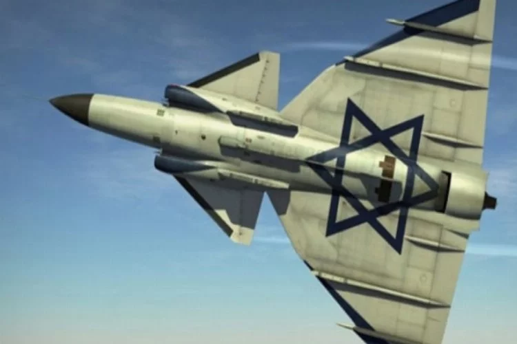 İsrail savaş uçakları televizyon kanalına saldırdı