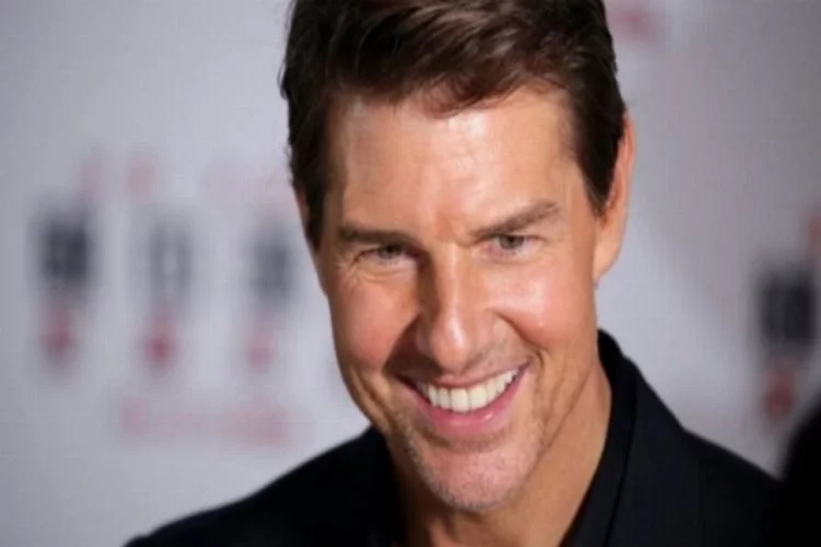 Boyu kısa bulunan Tom Cruise, başrolden alındı