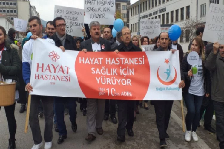 Bursa'da doktorlar diyabet hastalığına karşı yürüdüler