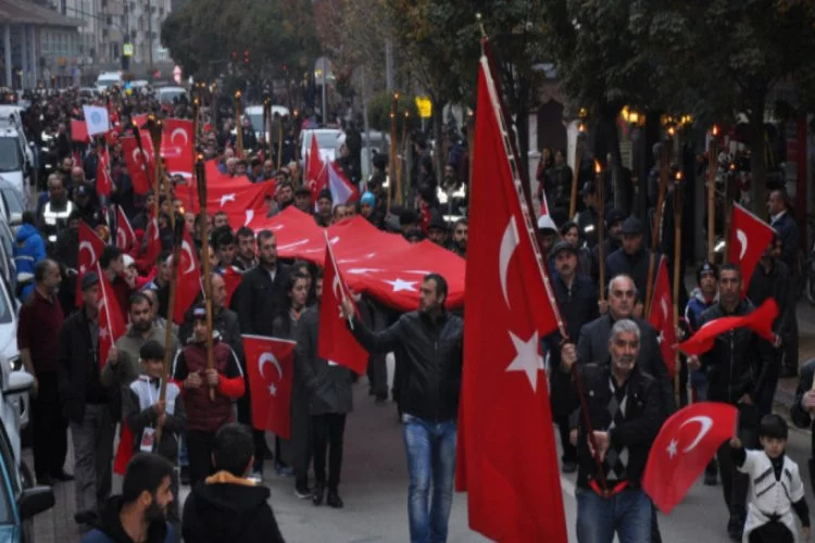 Bursa'da Ahıska Türkleri, sürgünün 74'üncü yılında yürüyüşle anıldı