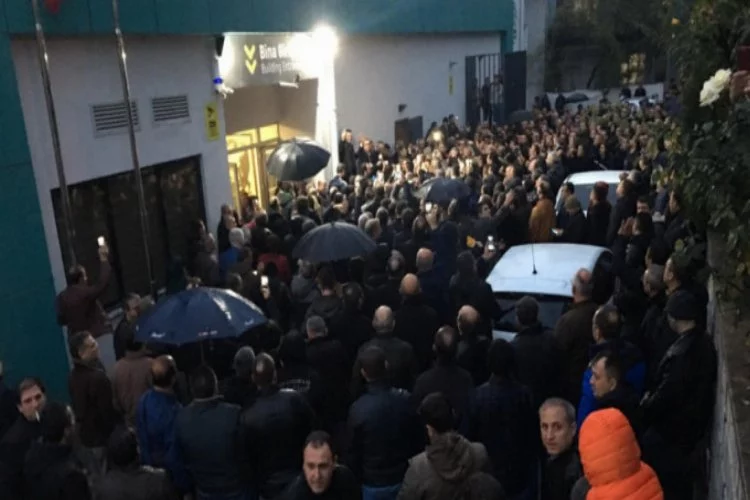 Bursa'da EYT izdihamı! 4 bin kişi salona giremedi