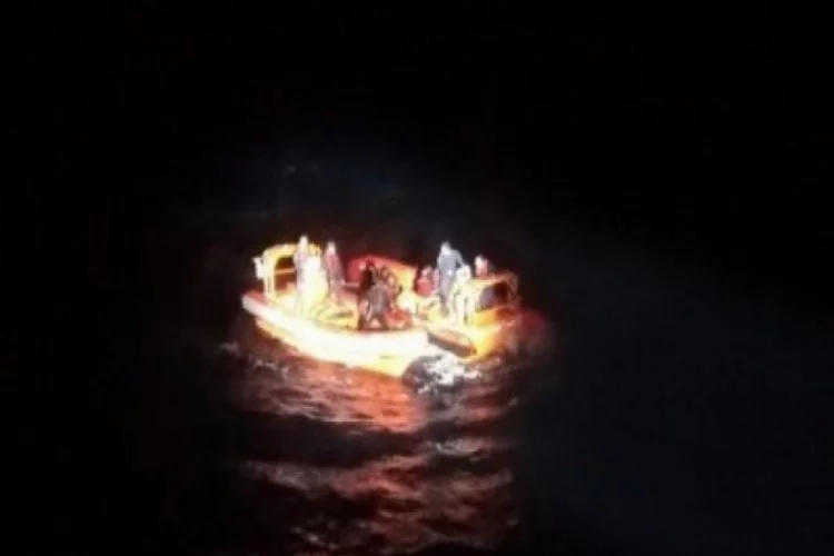 Bodrum'da mültecileri taşıyan tekne battı!