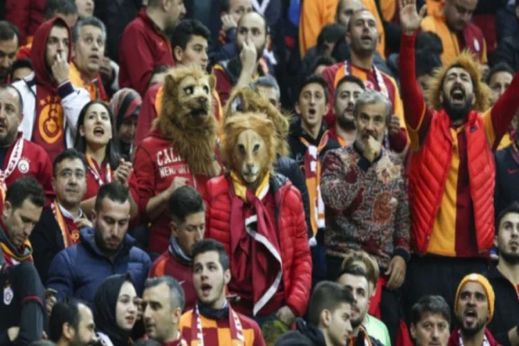 Galatasaray başkanı dolandırılan taraftarına sahip çıktı