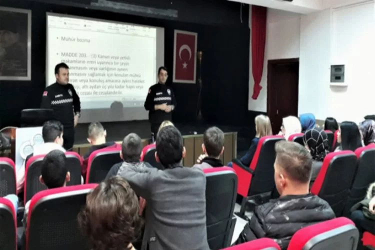 Bursa'da zabıtadan esnaf adaylarına kanun dersi