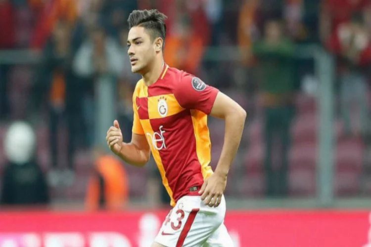 Alman devi Galatasaray'ın genç stoperini izledi