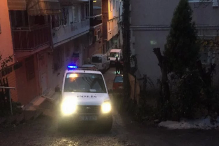 Bursa'da vahşet: 80 yaşındaki adam karısının boğazını kesti
