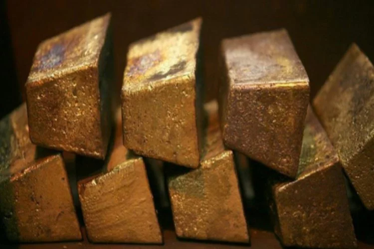 Altının kilogramı 215 bin liraya geriledi