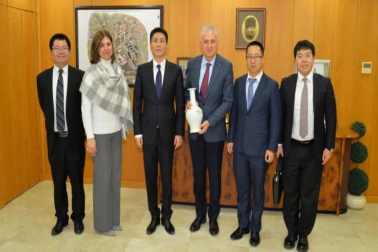 Çinli Başkonsolos'tan Uludağ Üniversitesi'ne işbirliği ziyareti