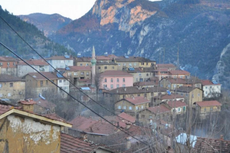 Bursa'nın Gelemiç Köyü, görenleri kendine hayran bırakıyor!