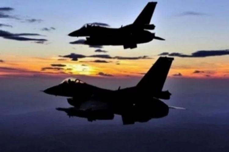 Yunanistan'dan çarpıcı iddia: Türk savaş uçakları ihlal etti