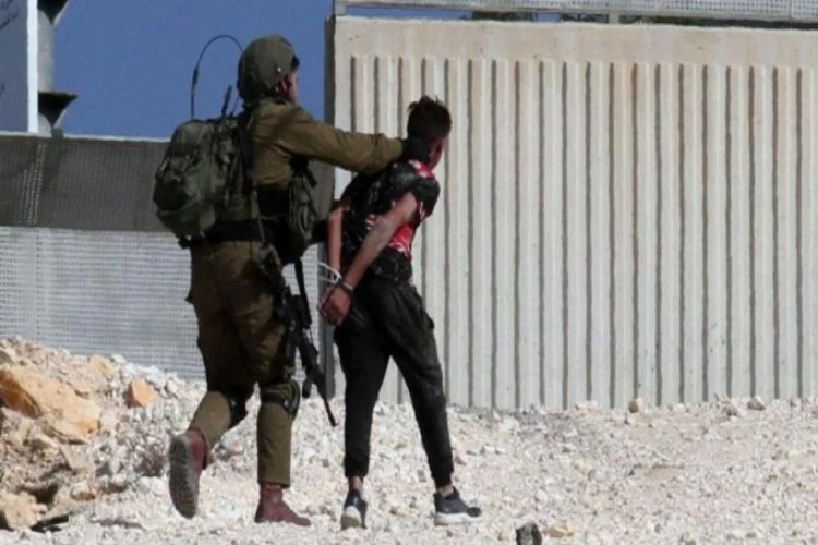 İsrail, 29 Filistinliyi gözaltına aldı