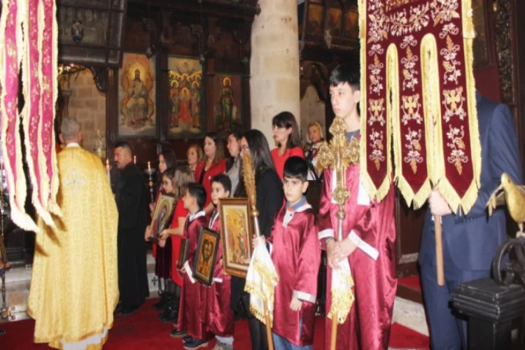 Türkiye'deki Hristiyanlar Noel'i coşkuyla kutladı