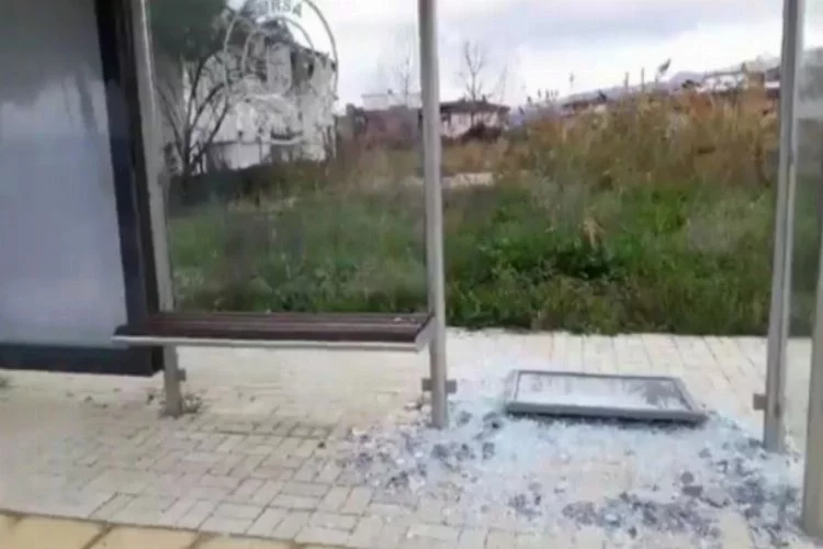 Bursa'da otobüs durağına saldırı şüphesi açığa kavuştu!