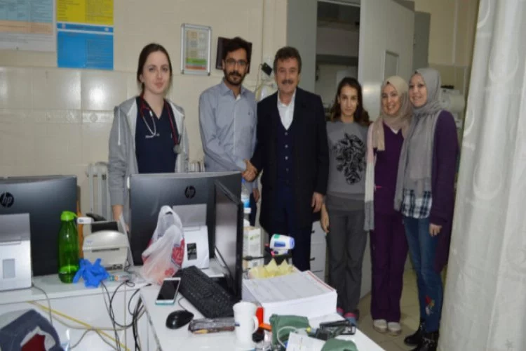 Yenişehir Belediye Başkanı Çelik yeni yılın ilk saatlerini emniyet ve hastanede geçirdi