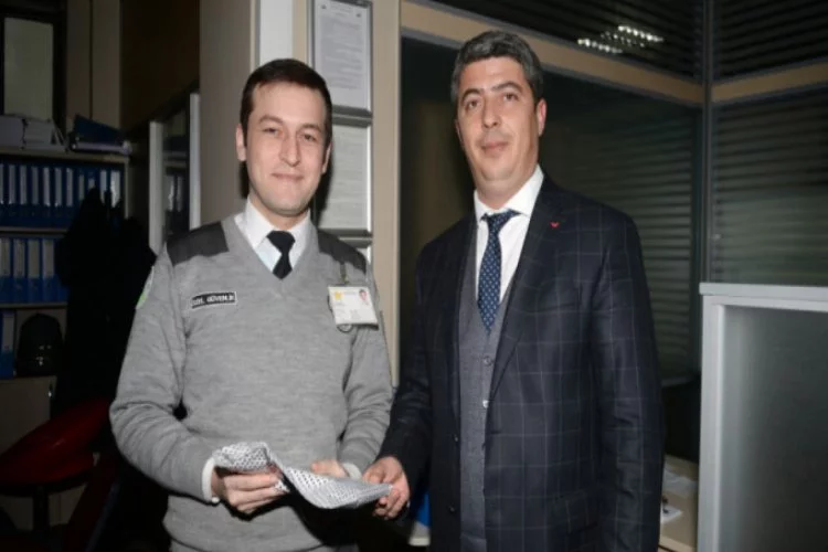 Bursa'da belediye personeline anlamlı doğum günü hediyesi