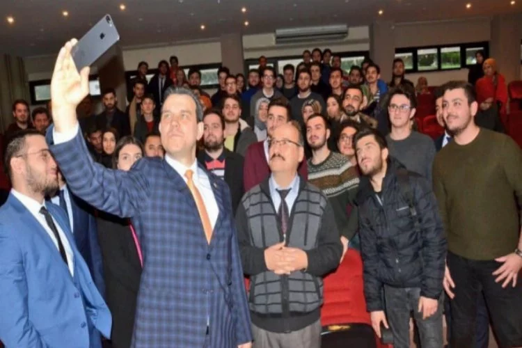 Esgin Uludağ Üniversitesi öğrencileriyle buluştu