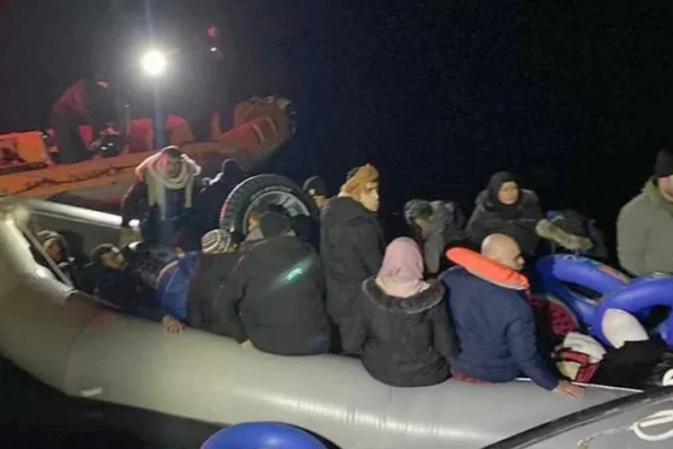 27 kaçak göçmen kurtarıldı