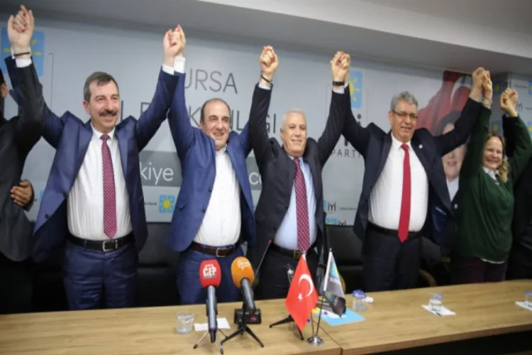 Mustafa Bozbey: Bursa'da değişim rüzgarı esiyor