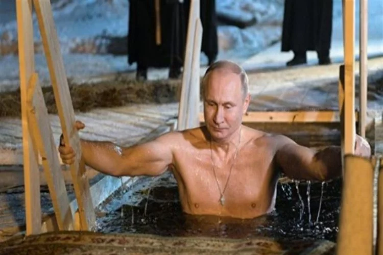 Putin bayramı bu şekilde kutladı