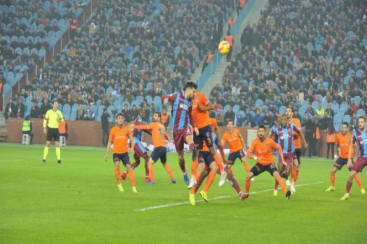 Başakşehir, Trabzon deplasmanında güldü!
