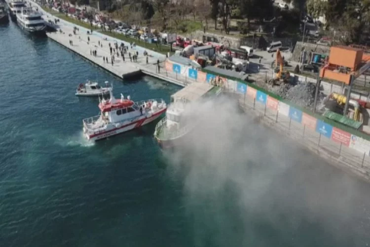 Boğaz'da tekne yangını!