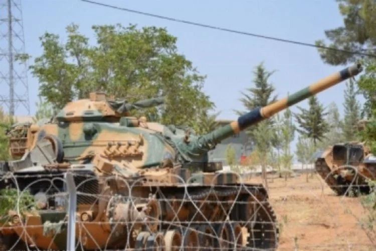 Tanklar Suriye sınırında