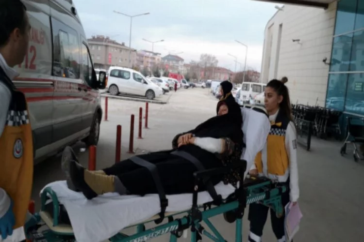 Bursa'da motorlu testereyle eşinin kolunu yaraladı!