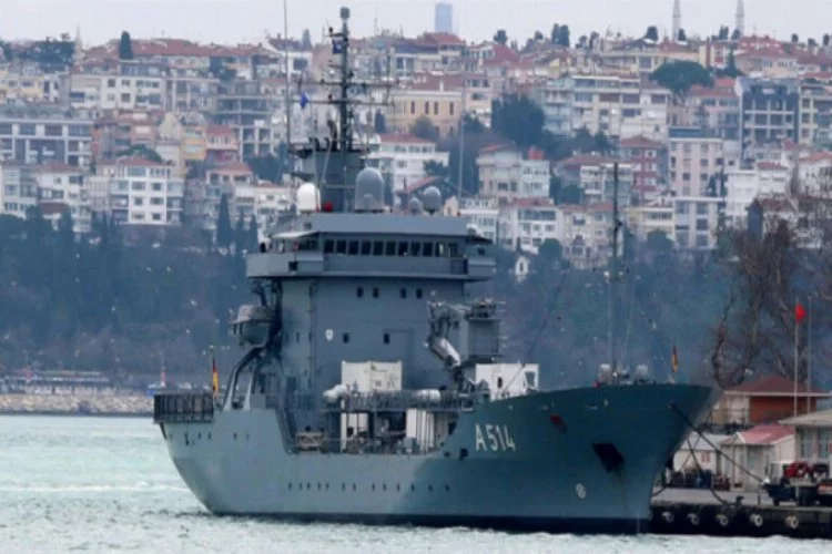 NATO'ya bağlı Alman ikmal gemisi Sarayburnu'nda