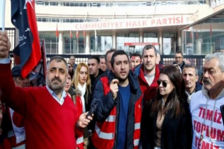 CHP Genel Merkezi önünde 'Kırmızı yelekliler' eylemi!