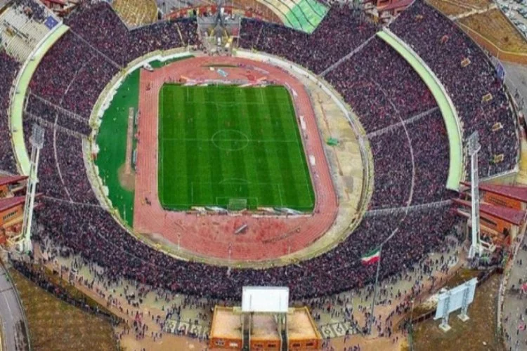 Türk takımı stadyuma gelen 100 bin taraftarıyla tarihe geçti!