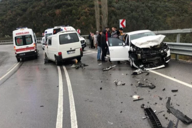 Bursa'da trafik kazası: 5 yaralı