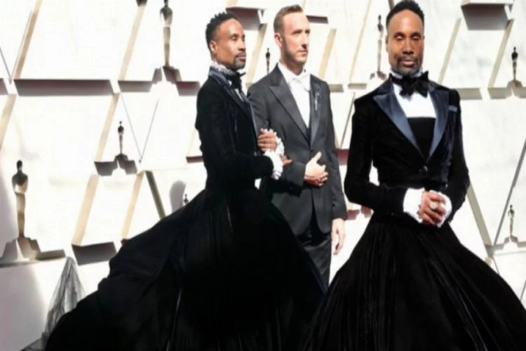 Oscar'da, ünlü aktör giydiği elbiseyle tüm dikkatleri üzerine çekti!