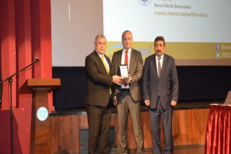 Bursa AFAD'ın "Bursa ve deprem gerçeği" konferansına yoğun ilgi