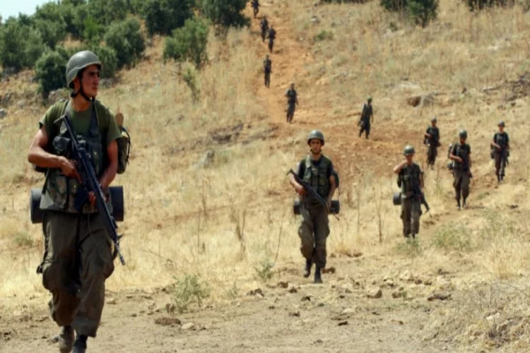 Tel Rıfat'taki Türk askerine taciz ateşi