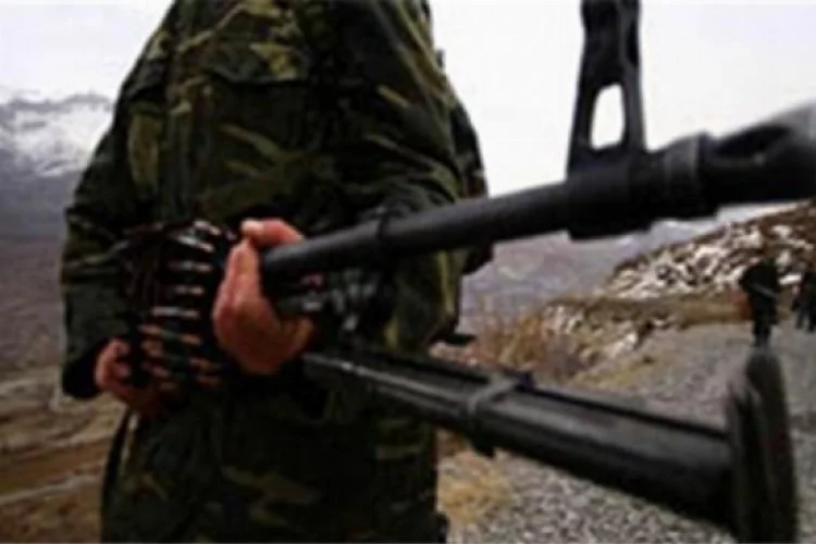 Hakkari ve Bitlis'te çatışma: 3 şehit