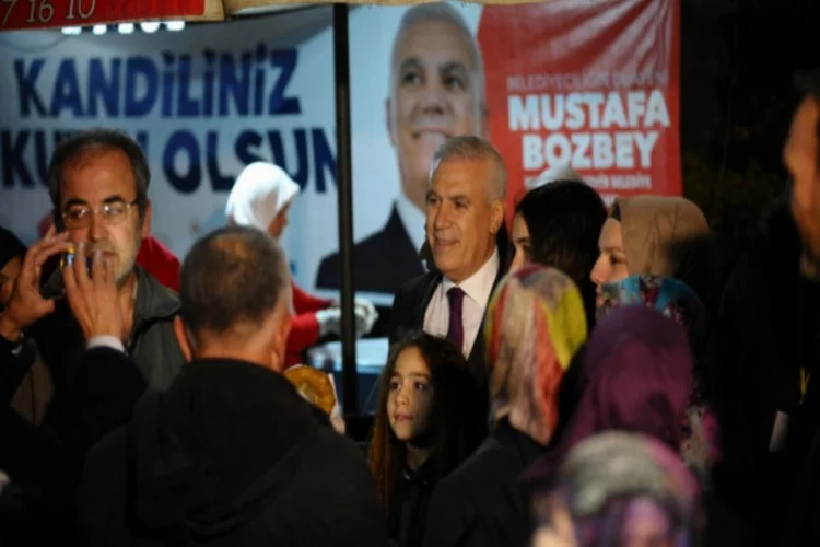 Başkan Bozbey Ulu Cami'de Bursalıların kandilini kutladı