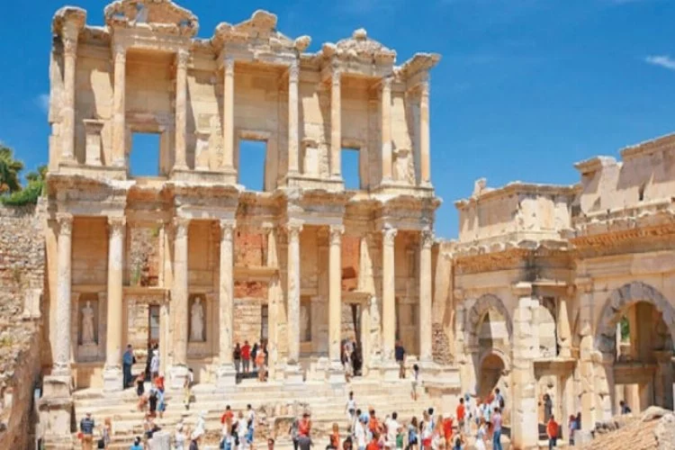 Türkiye'den 100 milyon turist hedefi
