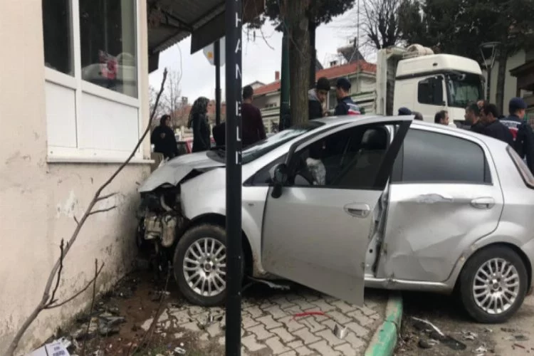 Bursa'da hareketli dakikalar! Jandarmadan kaçarken terör estirdi