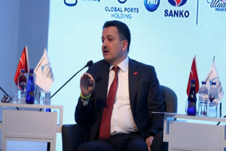 Bakan Pakdemirli, Uludağ Ekonomi Zirvesi'nde 'Tarımda Milli Birlik Projesi'ni açıkladı