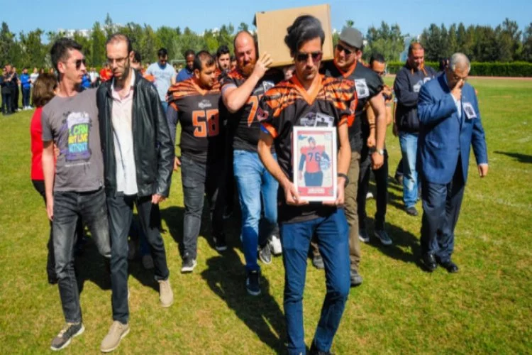 Kıbrıs'ta ölen üniversiteli Yasin, Bursa'da toprağa verildi