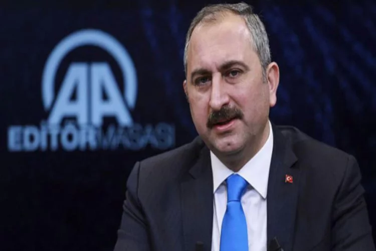 Adalet Bakanı Gül'den firari FETÖ'cü açıklaması