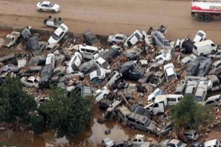 İran'daki sel felaketinde can kaybı artıyor!