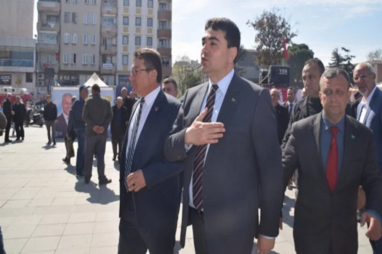 Demokrat Parti Genel Başkanı Gültekin Uysal Mustafakemalpaşa'da