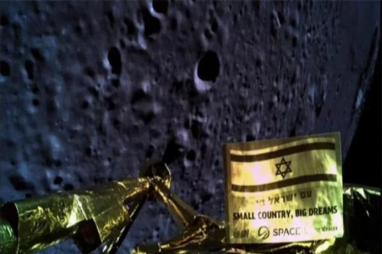 İsrail'in Ay'a insansız uzay aracı indirme girişimi başarısız oldu