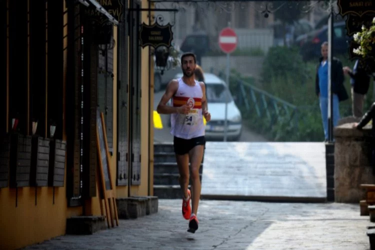 Bursa trafiğine Tarihi Kent Koşusu Yarı Maratonu düzenlemesi!