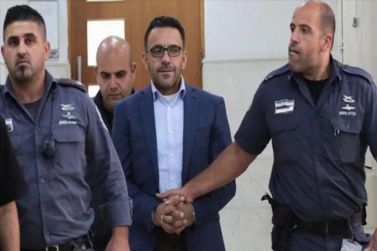 Kudüs Valisi ve 17 Filistinli'ye gözaltı!