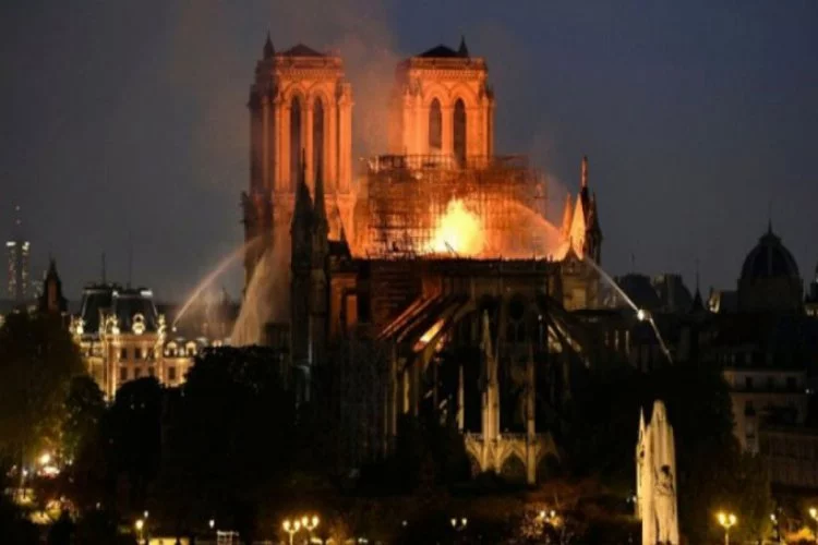 Notre Dame yangınının sebebi belli oldu!