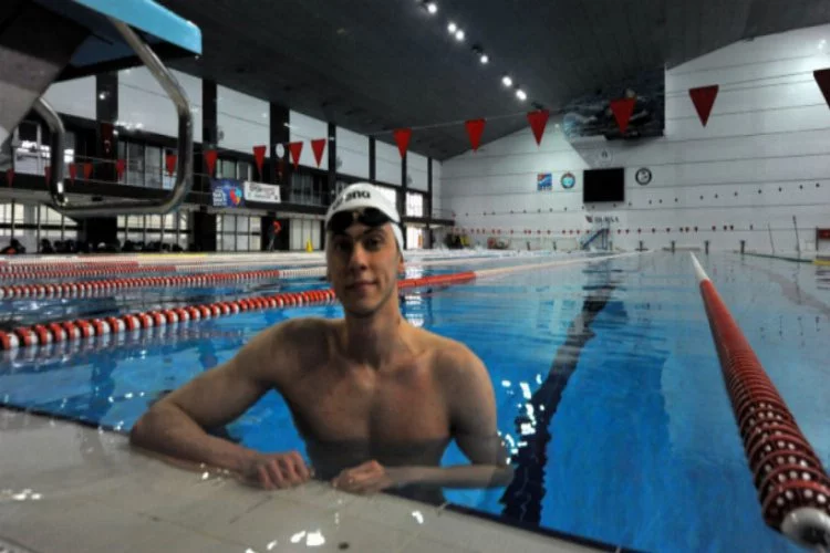 Bursalı milli yüzücü Öğretir'in olimpiyat sevinci